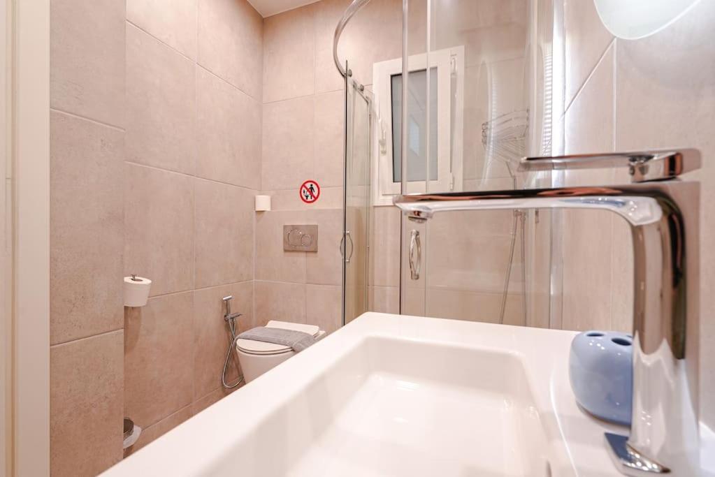 Syntagma Square, 60Sqm Dream Suite Athen Eksteriør bilde